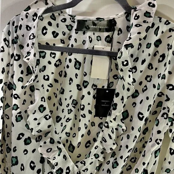 NWT Code X Mode SZ S Ivory and Green Animal Print Wrap Shirt Tie Closure Ruffle - Picture 2 of 4
